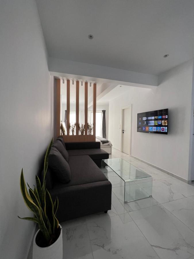 Modern 1-Bedroom Apartment In The City Center Salonic Exterior foto