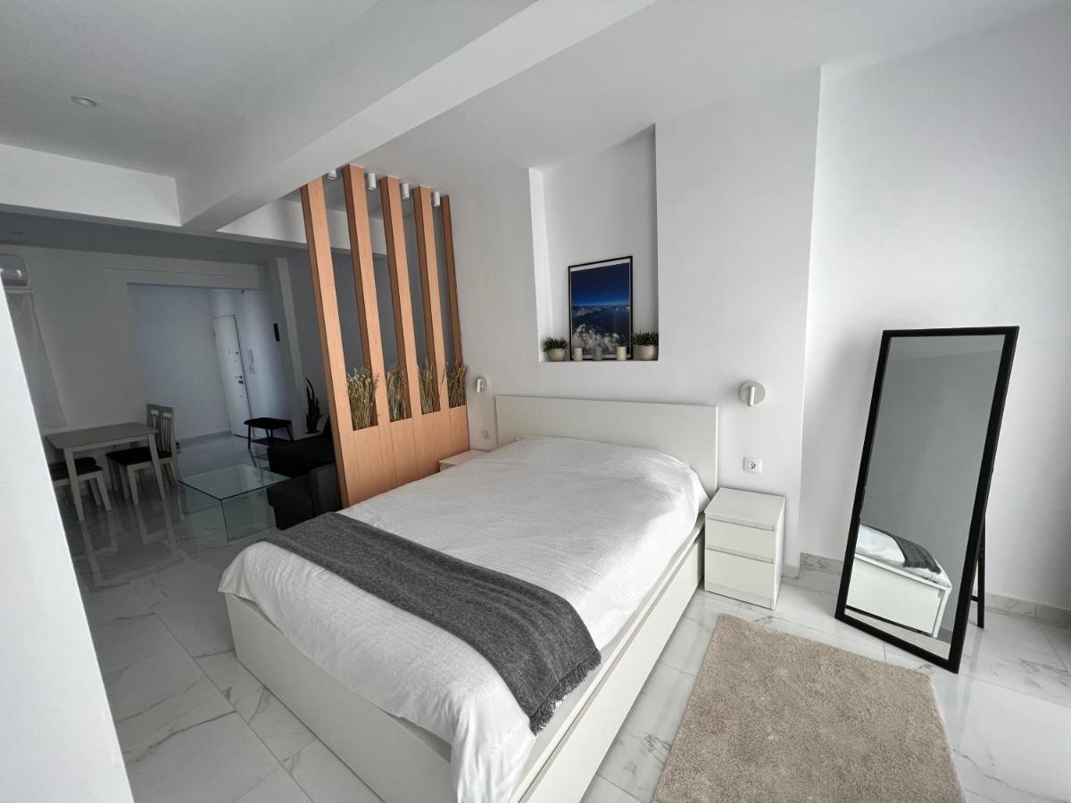 Modern 1-Bedroom Apartment In The City Center Salonic Exterior foto